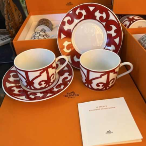 HERMÈS Paris - set of 2 porcelain tea/coffee cups and saucers