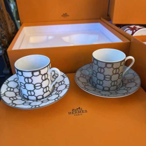 HERMÈS Paris - set of 2 porcelain tea/coffee cups and saucers