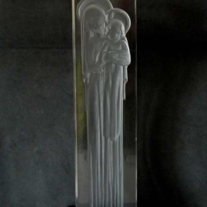 Lalique France “Maagd en kind”, geperst gegoten glas sculptuur