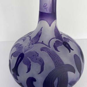 Art Nouveau soliflore vaas, orchidee decoratie, zuurgeëtst glas gesigneerd LP, begin 20e eeuw