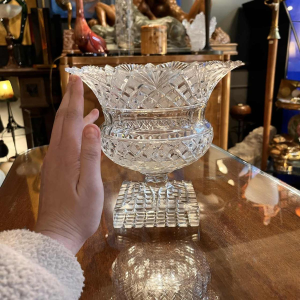 Val Saint Lambert, large richly cut crystal bowl/sweep bowl on foot, Vonèche style, 19th century