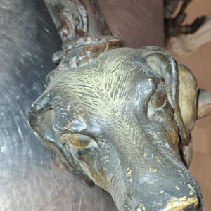 Console / encoignure de chasse "tête de chien" en chêne et bois de cerfs, fin XIXe s