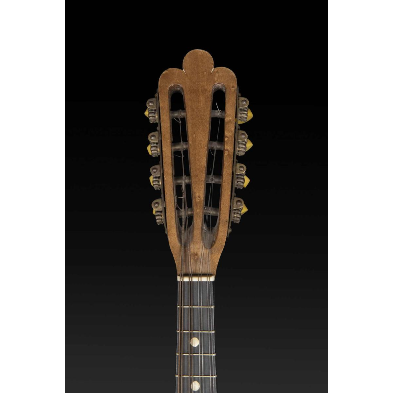 Gelas double-top mandoline uit 1927, muziekinstrument genummerd 5947 en gestempeld