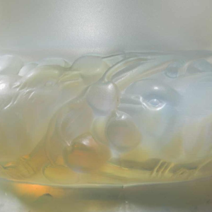 PINSONS vase (1930) by RENE LALIQUE (1860-1945) :