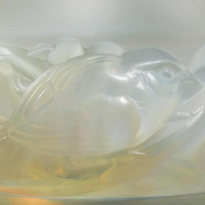 Vaas « PINSONS » (1930) van RENÉ LALIQUE (1860-1945):