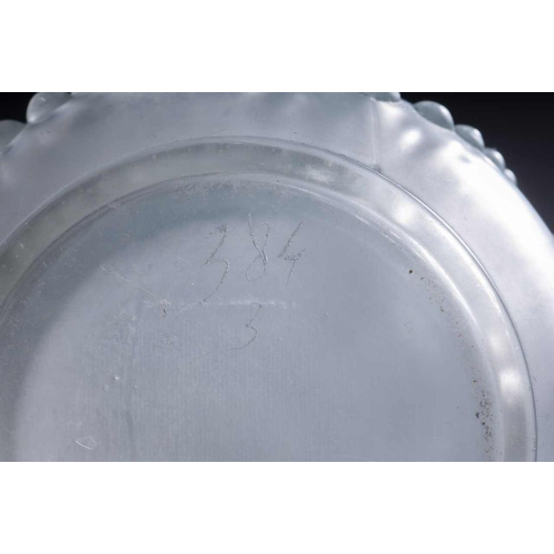 RENE LALIQUE, Garniture de toilette « PERLES », flacon de parfum N° 3