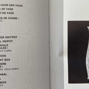 Val-Saint-Lambert, gegalvaniseerde vaas, VSL met monogram in de decoratie