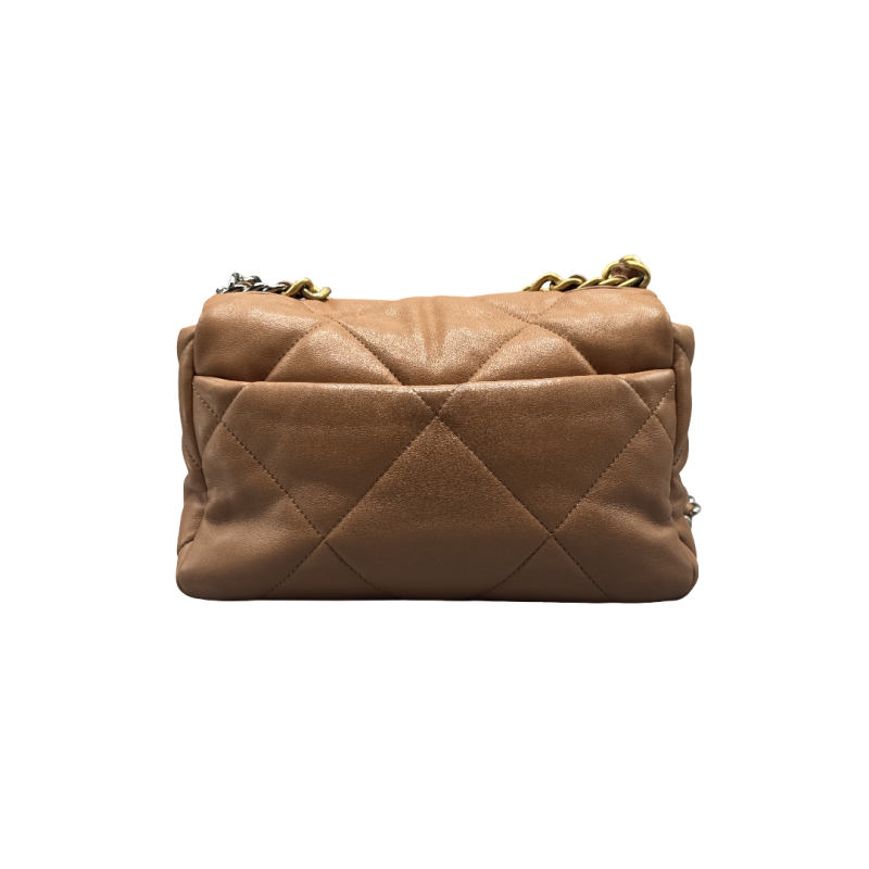 Chanel, sac 19 en cuir camel Chanel, sac 19 en cuir camel