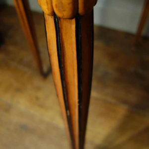 Table d'appoint ovale Art Déco marquetée en étoile, Style Sue & Mare, circa 1920