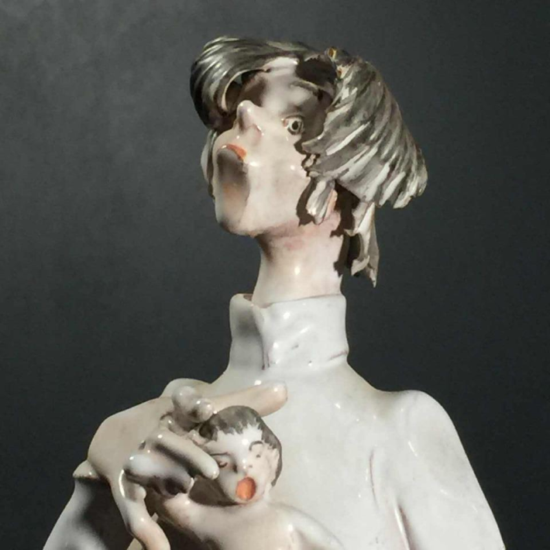 Sculpture italienne représentant médecin, gynécologue obstétricien pédiatre 1970