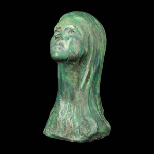 Charles Delporte 'Buste de jeune femme' sculpture en matériaux composites