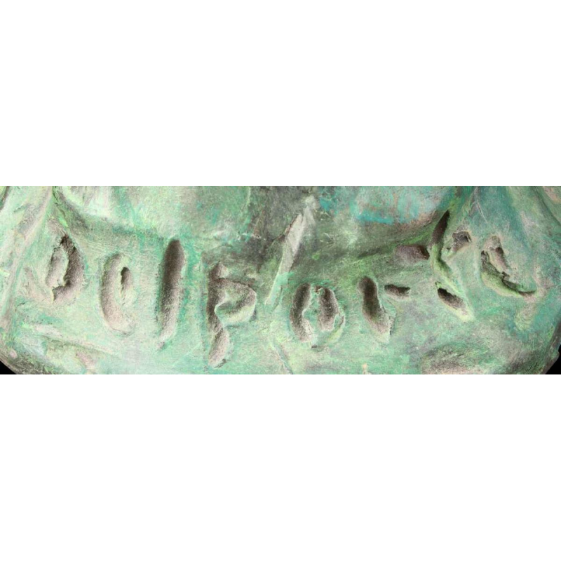 Charles Delporte 'Buste van een jonge vrouw' sculptuur in composietmaterialen