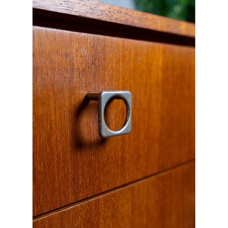 Vintage opbergkast op wielen