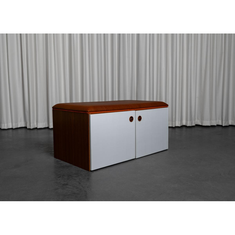 Meuble de rangement banquette vintage, XXe s Meuble de rangement banquette vintage, XXe s