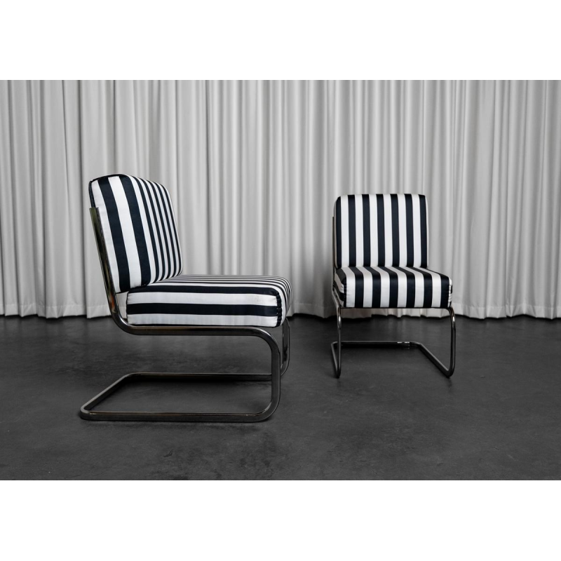 Paar modernistische fauteuils in Bahaus-stijl, gestreepte stof, jaren 70 Paar modernistische fauteuils in Bahaus-stijl, gestreepte stof, jaren 70