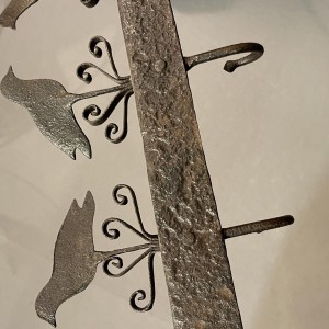 Ancien présentoir de boucherie / cuisine en fer forgé pour salaisons ou ustensiles, 19ème s