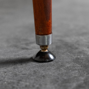 Rud Thygesen & Johnny Sørensen pour HG Furniture, commode en teck, Danemark, 1960 Rud Thygesen & Johnny Sørensen pour HG Furniture, commode en teck, Danemark, 1960