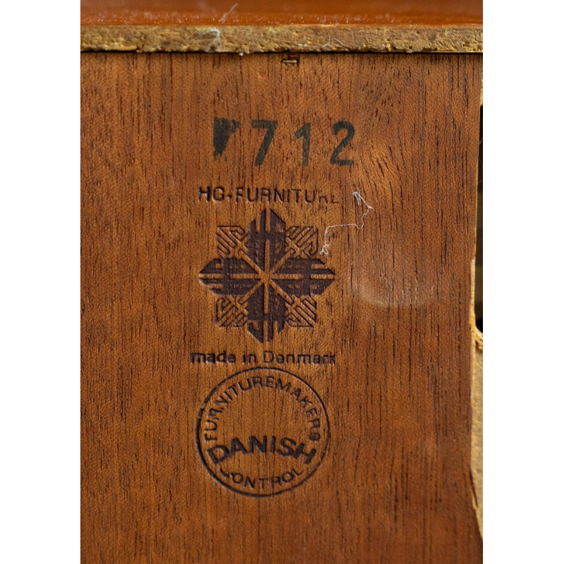 Rud Thygesen & Johnny Sørensen pour HG Furniture, commode en teck, Danemark, 1960 Rud Thygesen & Johnny Sørensen pour HG Furniture, commode en teck, Danemark, 1960