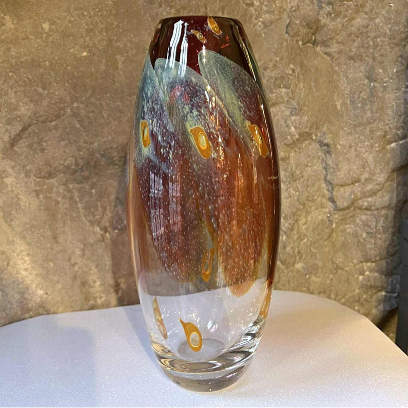 Louis Leloup, kristallen vaas met "pauwenveer" decoratie