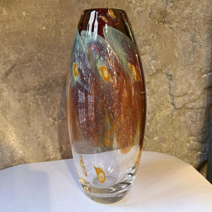 Louis Leloup, kristallen vaas met "pauwenveer" decoratie