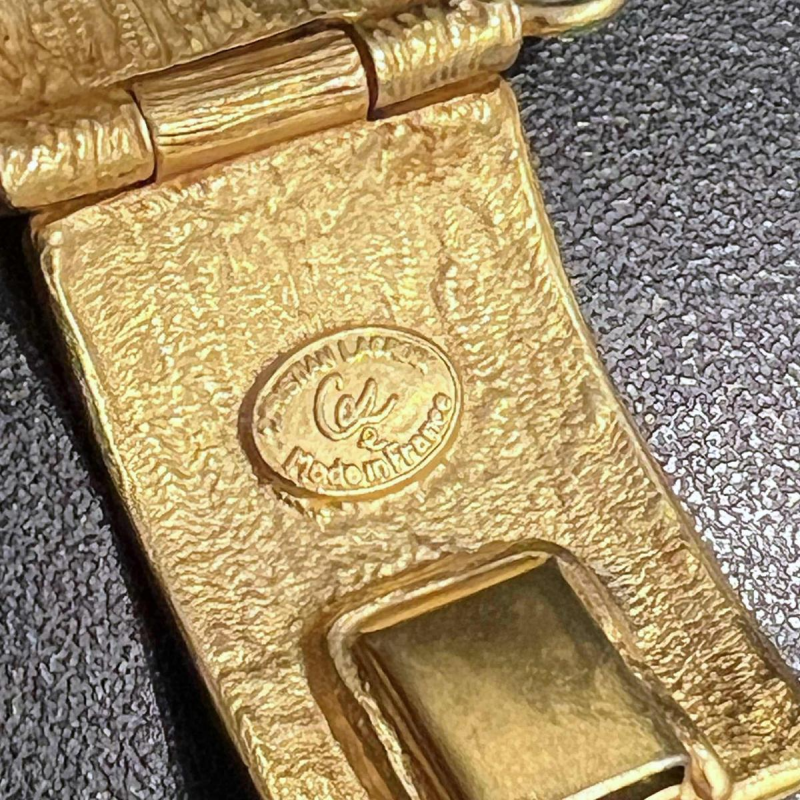 Christian LACROIX, bracelet manchette articulé en métal doré, strass et motifs en brocart