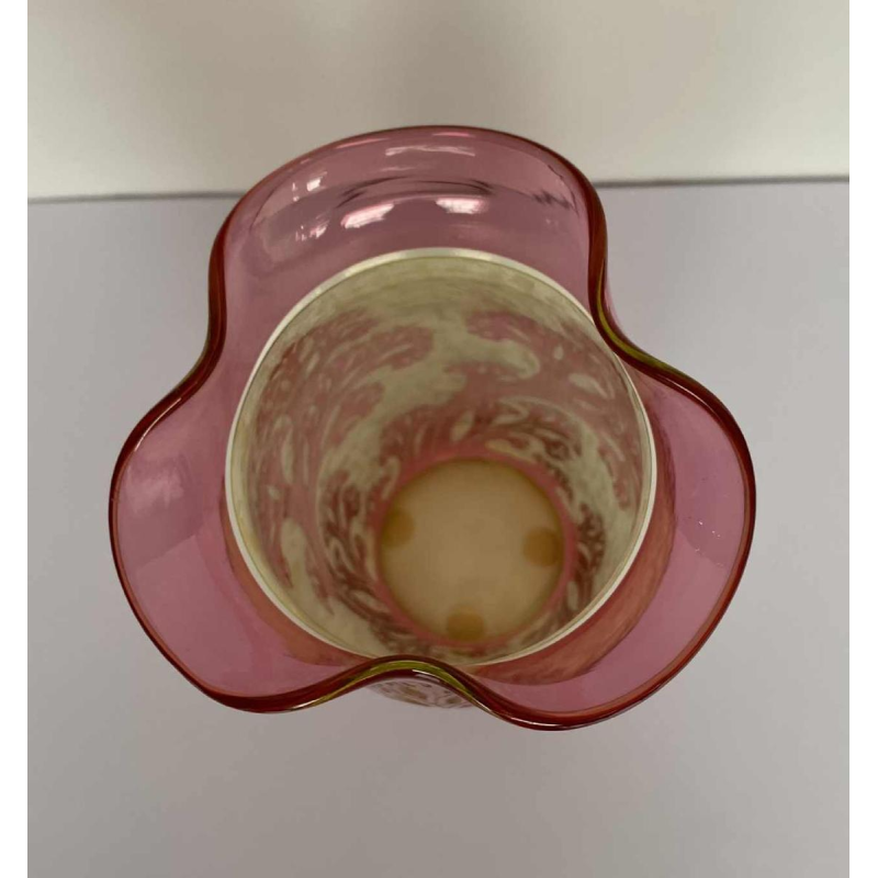 Cristallerie du val-Saint-Lambert, vase "Algues" verre à l'urane doublé et dégagé à l'acide, 1897