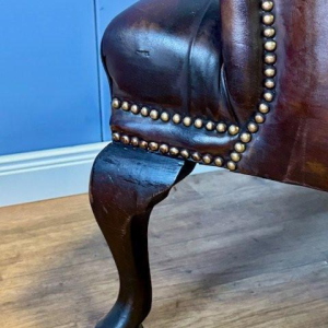 Paire de petits fauteuils chesterfield anglais - milieu du XXe siècle