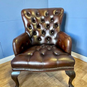 Paar kleine Engelse Chesterfield fauteuils - midden 20e eeuw