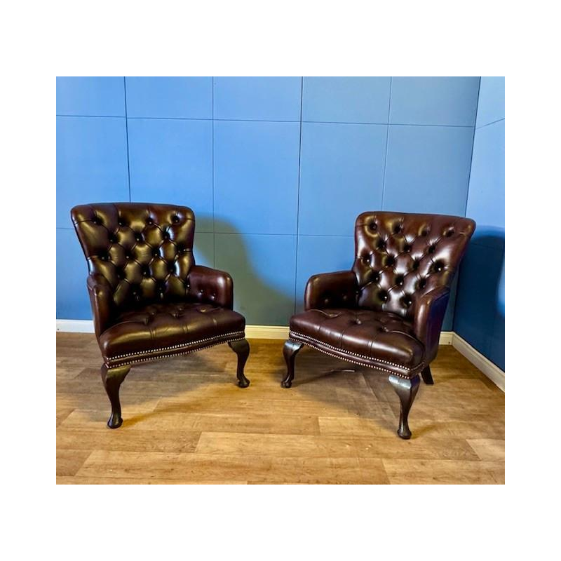 Paar kleine Engelse Chesterfield fauteuils - midden 20e eeuw