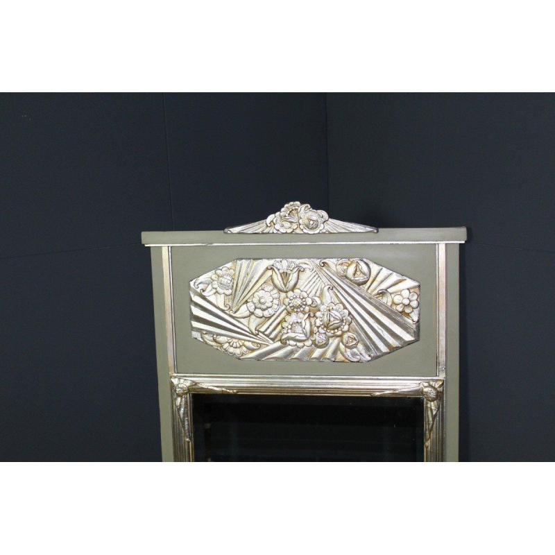 Miroir Art Déco avec ornements en stuc à la feuille d'argent, vers 1930