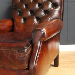 Pair of restored leather armchairs from the Château de Beauchêne in Saint-Saturnin-du-Limet, France, circa 1880