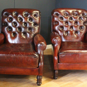 Pair of restored leather armchairs from the Château de Beauchêne in Saint-Saturnin-du-Limet, France, circa 1880
