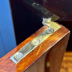 Art Deco display case or bar, veneer and polished brass, France circa 1930 - restored