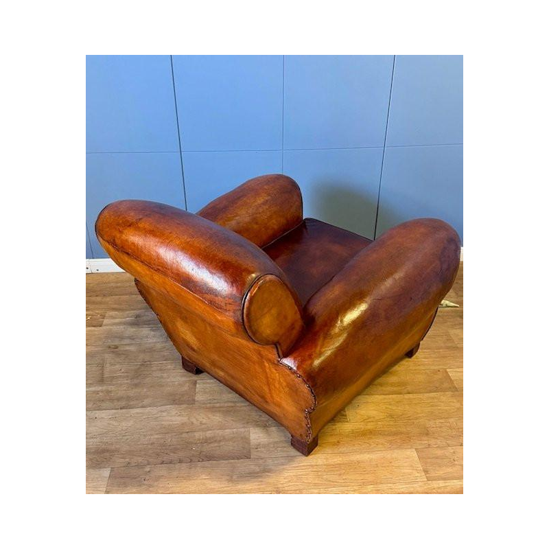 Classic Art Deco leather club chair - France circa 1920