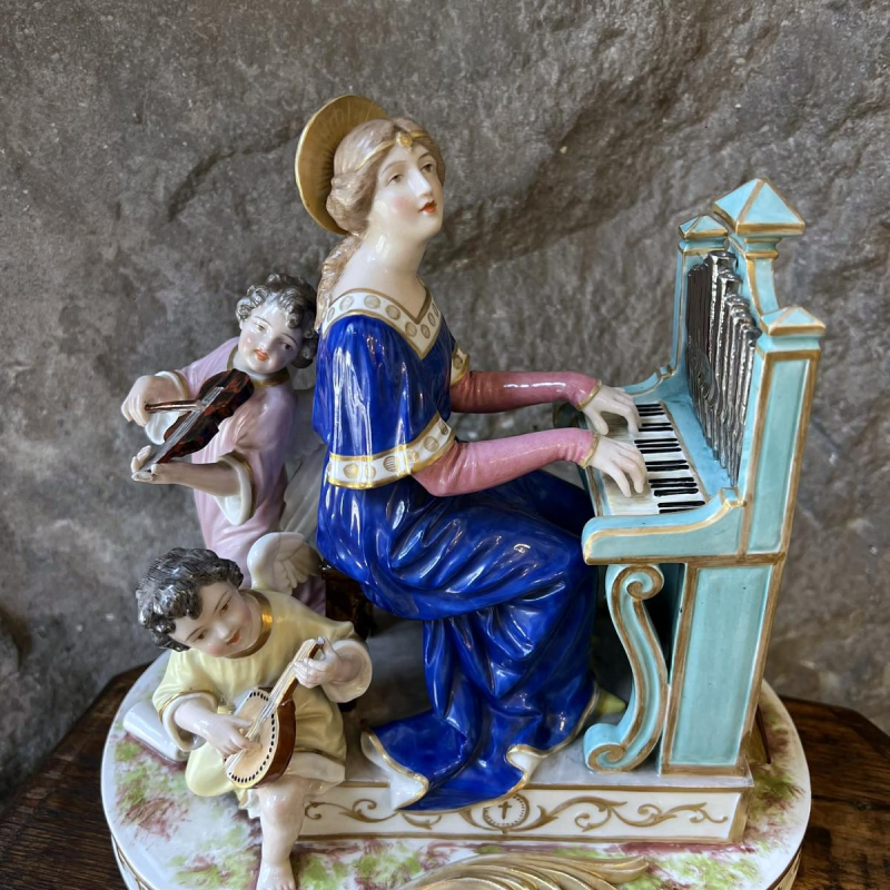 Achille-Bloch Paris Manufacture - Sint-Cecilia - Frans porseleinen beeldje, circa 1900