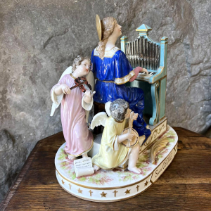 Achille-Bloch Paris Manufacture - Saint Cecilia - French porcelain statuette, circa 1900