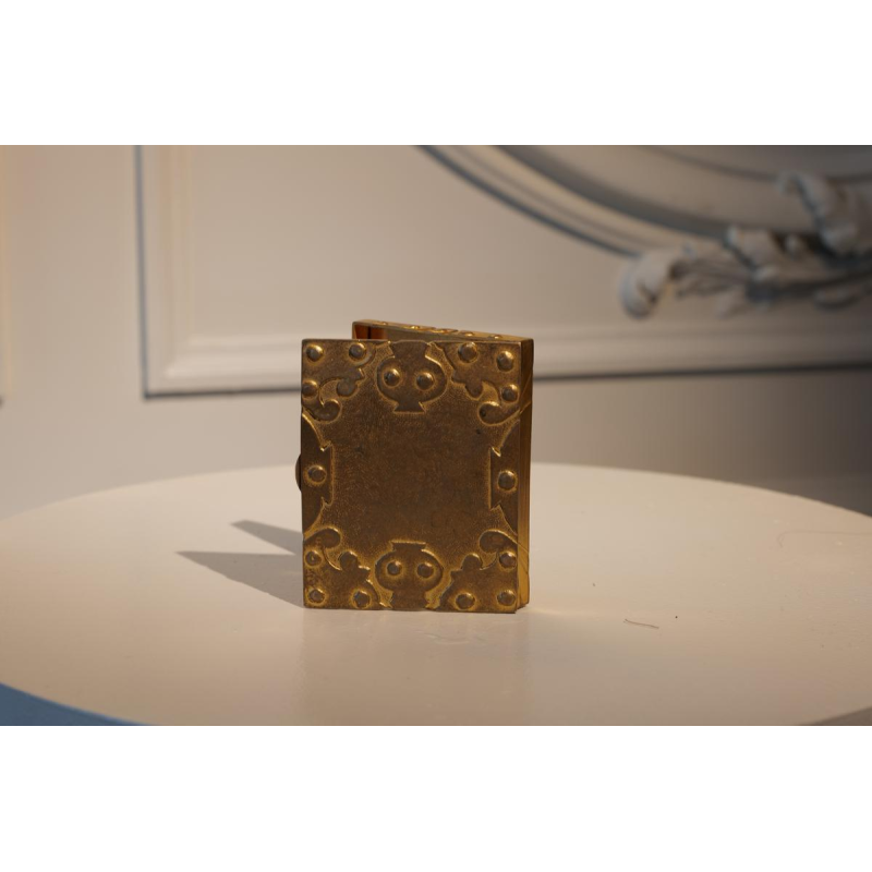 Line Vautrin, boîte en bronze doré à décor bas-relief ciselé, France ca 1950