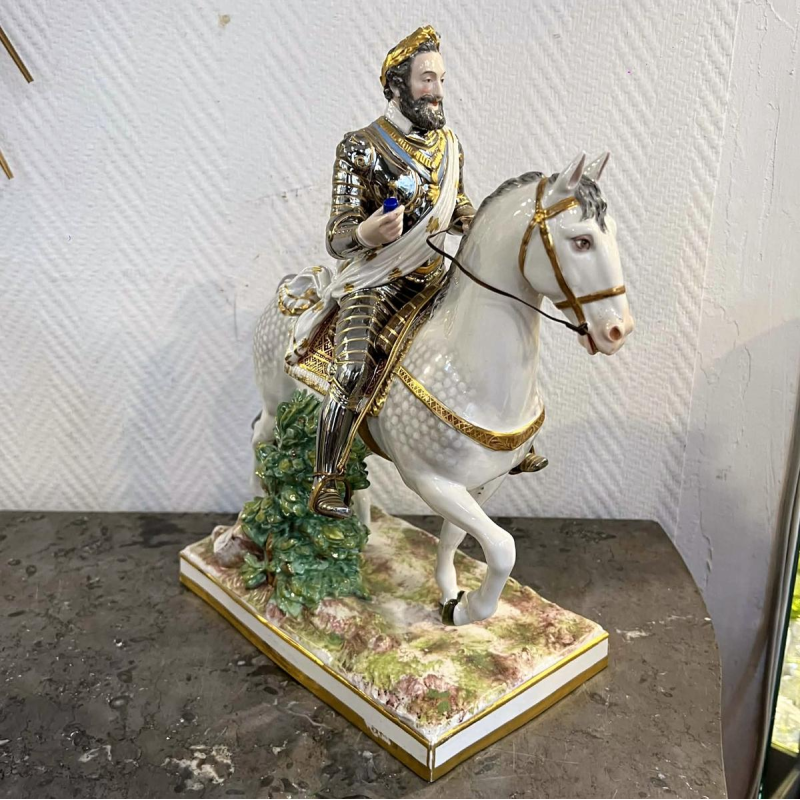 Achille-Bloch Paris Manufactory - Equestrian statue of King Henry IV of France in porcelain