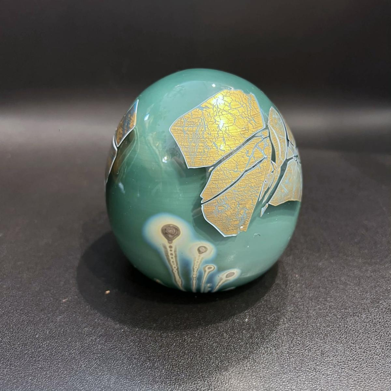 Louis Leloup, crystal paperweight decorated with metallic oxides, 1995