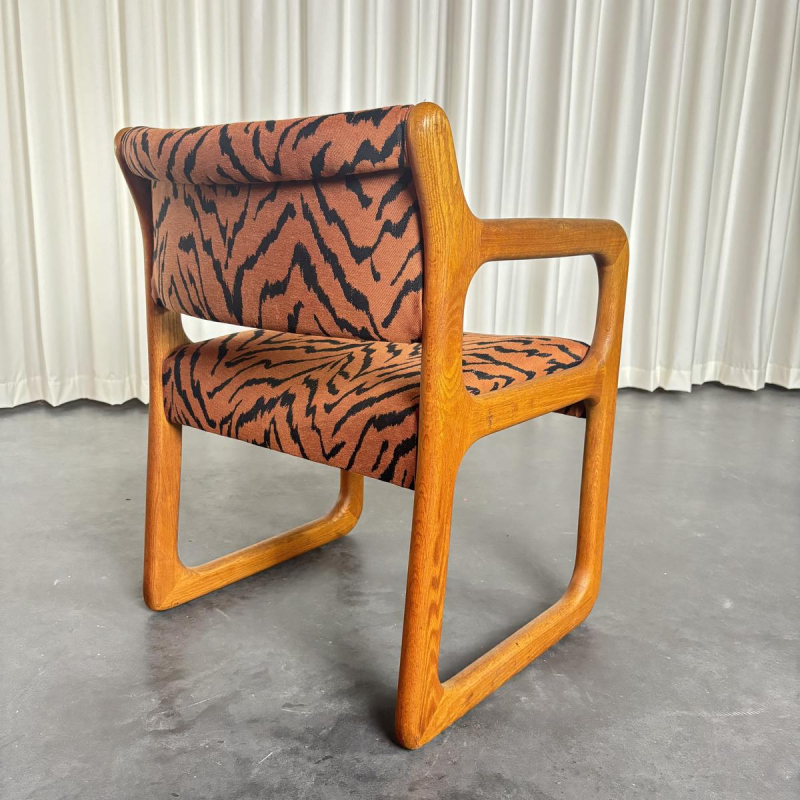 Set van 4 Scandinavische teakhouten sledestoelen