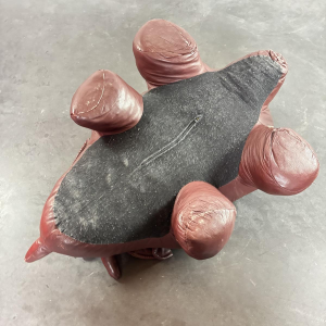 Pouf - Ottoman dinosaure en cuir, 1970