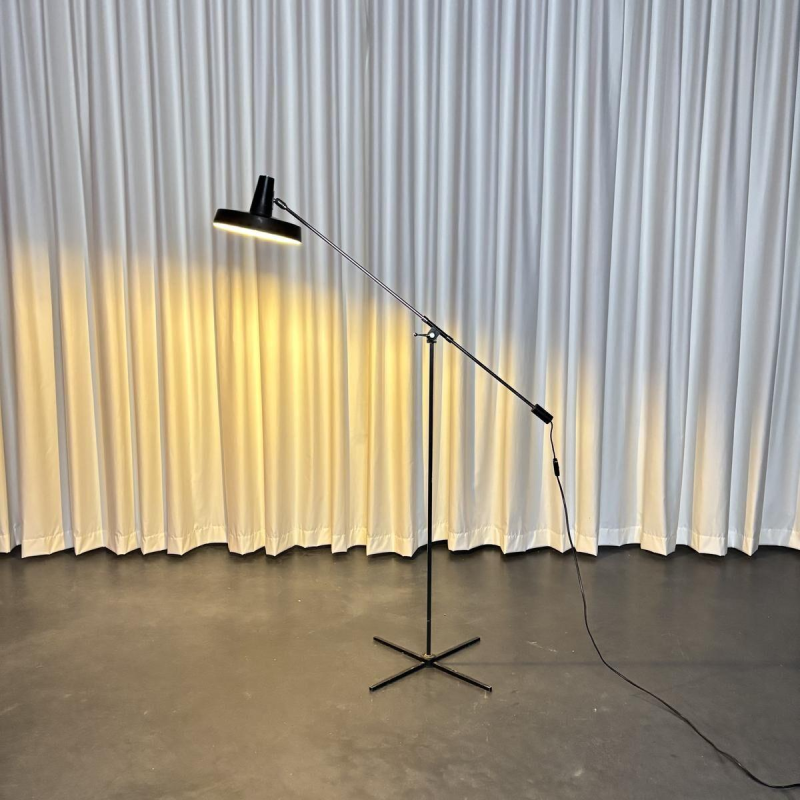 Mid-Century Modern counterweight floor lamp, by Boulanger Belgium 1960
