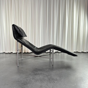 Tord Björklund for Ikea 'Skye' black leather chaise longue, Sweden 1980s