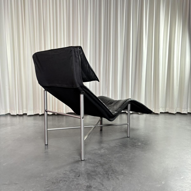 Tord Björklund pour Ikea 'Skye' chaise longue en cuir noir, Suède 1980s