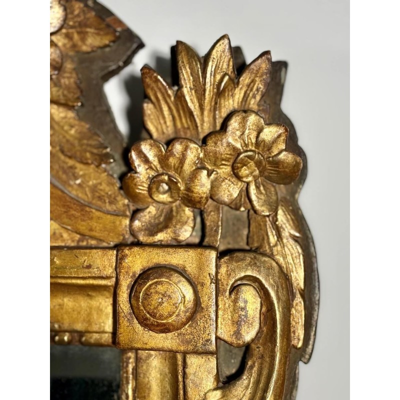 Miroir à fronton en bois et stuc doré - Epoque Louis XVI - XVIIIe siècle