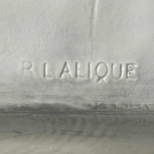 Pendulette 8 jours «QUATRE PERRUCHES » (1920) de RENE LALIQUE (1860-1945)