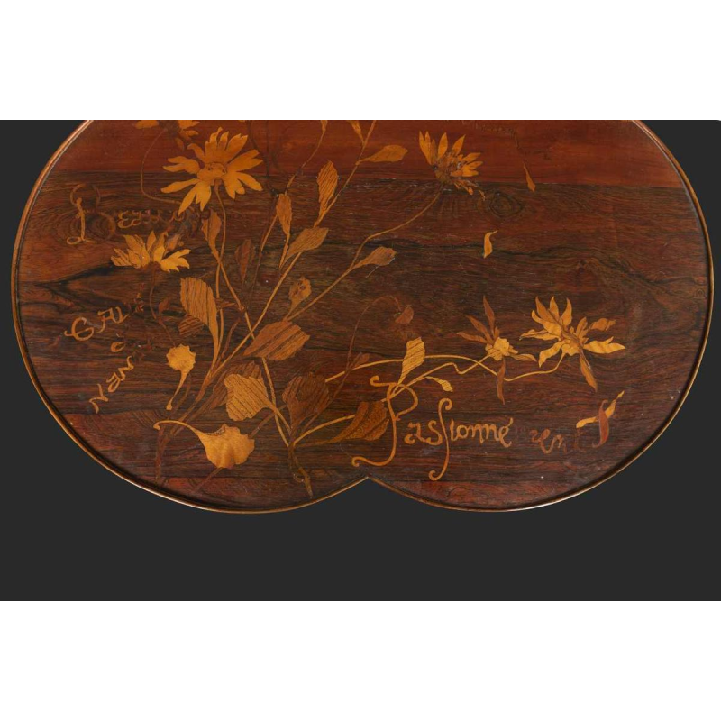 Emile Gallé, Art Nouveau tafel met drielobbig inlegwerkblad, bloemdecoratie, eind 19e eeuw