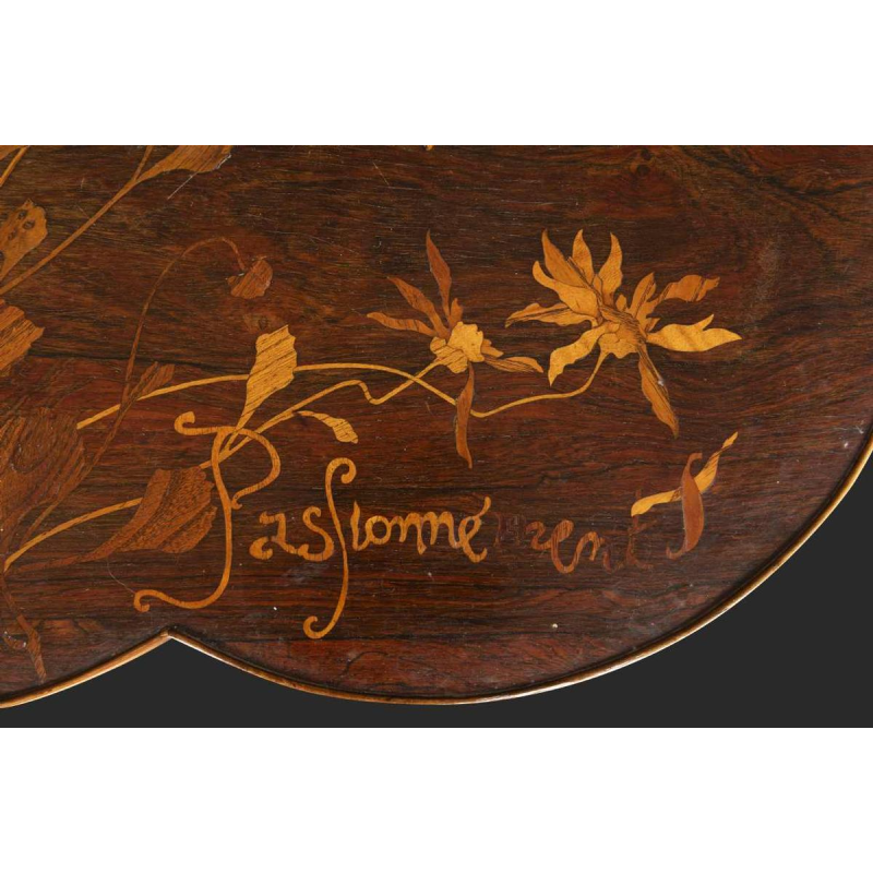 Emile Gallé, Art Nouveau tafel met drielobbig inlegwerkblad, bloemdecoratie, eind 19e eeuw