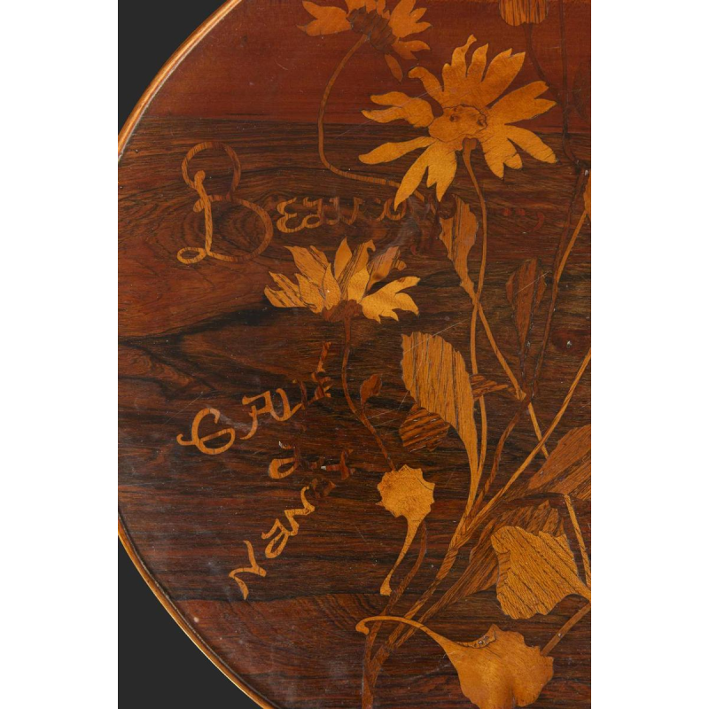 Emile Gallé, Art Nouveau tafel met drielobbig inlegwerkblad, bloemdecoratie, eind 19e eeuw