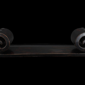 Table basse asiatique à volutes